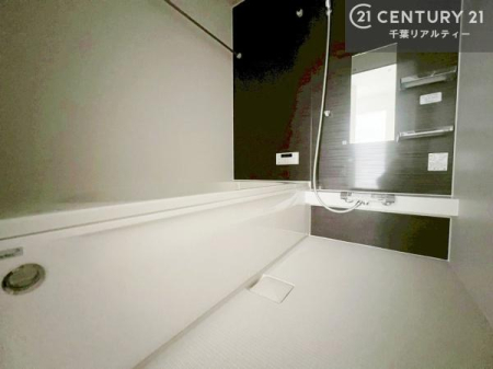 ���� �������������l�̕��͋C�̃o�X���[���́A�����o�Ă��ăo�X�^�C�����[���I
���d���撣���Ă��邲�J���ɂ��D�݂̍���̓����܂����āA�y����ł݂Ă͂������ł��傤���H