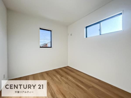 �q������ �|���o�������Ȃ��������́A���q�l�̂������Ƃ��Ă����S�ł��I
�ǖʂ��L���݂����Ă���̂ŁA�����ɂ��킹�ă��C�A�E�g��ύX�ł��܂��I