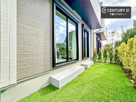 �� �z������ǍD�Ȃ���ł��I���ꂽ���ɂ͐�������n����J���I�Ȏ��Ԃ��y���߂܂��B
�K�[�f�j���O��ƒ�؉����y���߂܂��I