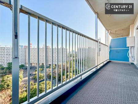 �o���R�j�[ �z������ǍD�ȃo���R�j�[�ł��I���ꂽ���ɂ͐�������n����J���I�Ȏ��Ԃ��y���߂܂��B