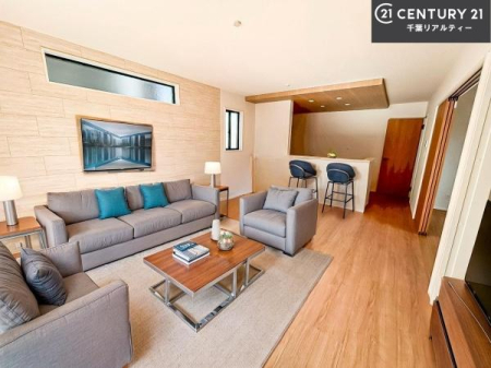 ���r���O �Ƌ��CG�p�[�X�ł��B�L�X�_�C�j���O�X�y�[�X�I������肨�H���B�΂��������y�������Ԃ��߂����܂��B���X�̔���������܂��I