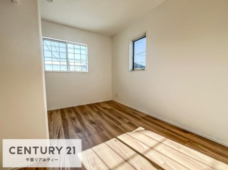 �q������ �|���o�������Ȃ��������́A���q�l�̂������Ƃ��Ă����S�ł��I
�ǖʂ��L���݂����Ă���̂ŁA�����ɂ��킹�ă��C�A�E�g��ύX�ł��܂��I