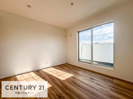 �m�� ���邭���ʂ��̗ǂ������ł��B�u�V���v���v�Ƀf�U�C�����ꂽ�����B���R�x�������̂ŉƋ�⃌�C�A�E�g�ł��D�݂̋�Ԃ�n��グ���܂��B�����x�A���n�ɂĂ��m�F���������B