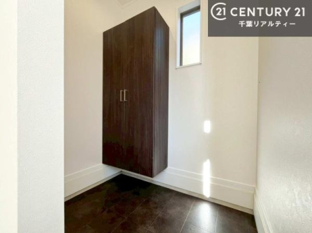 ���� �V���[�Y�N���[�N�t���ł��I�V���[�Y�����łȂ��x�r�[�J�[��܂��ݎ��]�ԁA�A�E�g�h�A�p�i���X�b�L���ƕЕt�����܂��I