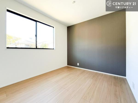 �Q�� �D���������������ޗm���́A���̖ڊo�߂��C�������ǂ������ł��ˁB���������Ԃ��������Ɖ߂������Ƃ��ł��܂��B�D�����F�����̃t���[�����O���ǂ�ȉƋ�ɂ��}�b�`���܂��I