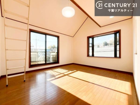 �m�� ���t�g�t���̗m���́A�V��̍��������������J���I�ȋ�ԁB�q�������Ƃ��Ă��҂�����ŁA���[��V�я�Ȃǐ����ɍ��킹�đ��ʂɊ��p�ł��܂��B