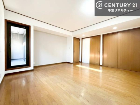 �Q�� �o���R�j�[�ɖʂ��Ă���m���ł��B���邭�����肪����A���C����������ł��܂��I���N���āA�O�ɏo�Ĕw�L�т����[�ċz�����ǂ������}������邱�Ƃ��ł��܂��B