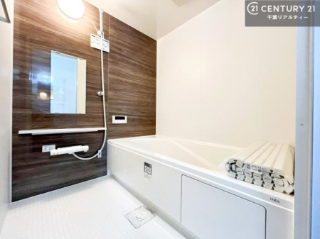 ���� �������������l�̕��͋C�̃o�X���[���́A�����o�Ă��ăo�X�^�C�����[���I
���d���撣���Ă��邲�J���ɂ��D�݂̓����̓����܂����āA�y����ł݂Ă͂������ł��傤���H