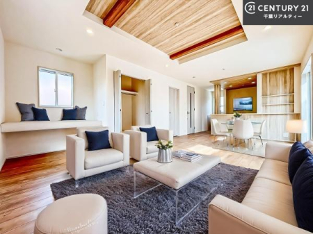 ���r���O �Ƌ��CG�p�[�X�ł��B�J�����̂���L�XLDK�I�\�t�@�[��_�C�j���O�e�[�u����u���Ă������ɂȂ�Ȃ��̂ŉ��K�ɉ߂����܂��I�R�~���j�P�[�V���������₷�����r���O�ł��I