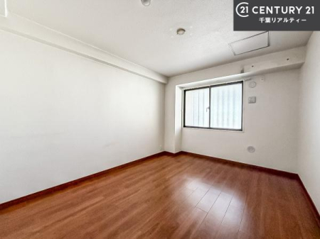 �q������ �|���o�������Ȃ��������́A���q�l�̂������Ƃ��Ă����S�ł��I
���[�X�y�[�X���[�����Ă���̂ŎU�炩�������������T�b�ƕЕt�����܂��I