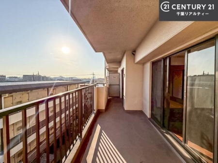 �o���R�j�[ �z������ǍD�ȃo���R�j�[�ł��I���ꂽ���ɂ͐�������n����J���I�Ȏ��Ԃ��y���߂܂��B