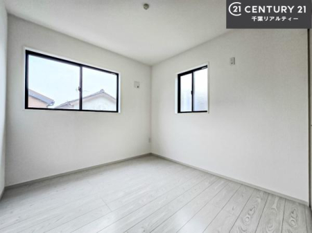 �q������ �|���o�������Ȃ��������́A���q�l�̂������Ƃ��Ă����S�ł��I
���[�X�y�[�X���[�����Ă���̂ŎU�炩�������������T�b�ƕЕt�����܂��I