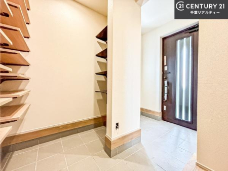 ���� ���ċA���Ă��Ă��A�������܁I�����������Ȃ�A�D�����}������Ă�����ԂɂȂ��Ă��܂��B
���邭��������錺�ւł��I