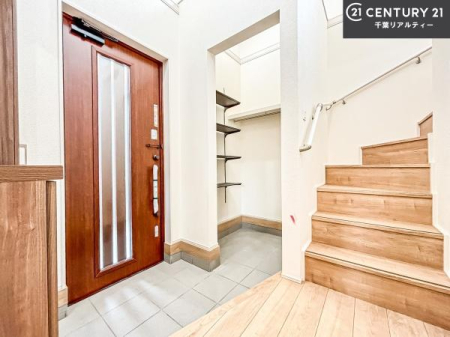 ���� ���ċA���Ă��Ă��A�������܁I�����������Ȃ�A�D�����}������Ă�����ԂɂȂ��Ă��܂��B
���邭��������錺�ւł��I