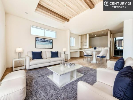 ���r���O �Ƌ��CG�p�[�X�ł��B�L�X�_�C�j���O�X�y�[�X�I������肨�H���B�΂��������y�������Ԃ��߂����܂��B���X�̔���������܂��I