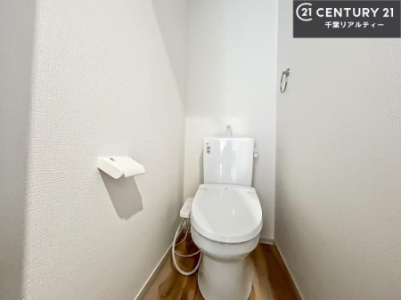 �g�C�� �������֍��ɂ��A�~��͕֍����g�����ł���̂ŗ₽���֍��ɍ��炸�ɍςފ������d�l�ł��I