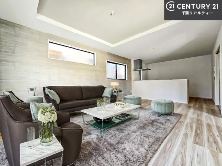 ���r���O �Ƌ��CG�p�[�X�ł��B�S�n�ǂ����r���O�͉Ƒ������R�ƏW�܂�܂��B�Ƒ��c�R�̎��Ԃ����������ł��B���Ƒ��ƁA����w�[���������Ԃ��߂��������ł��ˁB���邭�J���I�ȋ�Ԃł��B