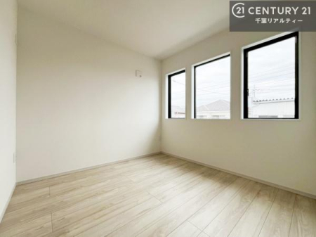 �q������ �V���v���Ƀf�U�C������Ă��邽�߁A�Ƌ��I�т܂���I
���C�ɓ���̉Ƌ��u���Ă��낰���Ԃ���邱�Ƃ��ł��܂��B