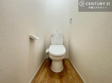 �g�C�� �g�C���͉������֍��t���ŁA���K�Ȗ������T�|�[�g�������܂��B�����Ŏg���₷���A���Ƒ��F���܂ɂ���������������ݔ��ł��B