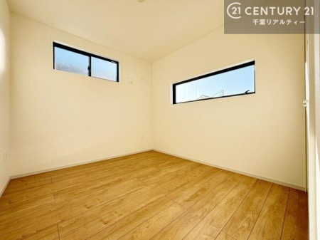 �m�� �S�������Q�ʍ̌��ŁA�ǂ̂����������邭�J���I�B���R���������Ղ����A�����͏Ɩ����炸�ŉ߂����܂��B�܂��A���ʂ����ǂ����߁A���K�ŐS�n�悢�Z��Ԃ��������Ă��܂��B