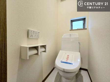 �g�C�� �������֍��ɂ��A�~��͕֍����g�����ł���̂ŗ₽���֍��ɍ��炸�ɍςފ������d�l�ł��I
