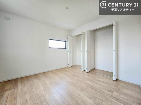 �Q�� 7.3���̂�Ƃ肠��m���́A�x�b�h��u���Ă���Ԃɗ]�T������A�����������Q���Ƃ��čœK�B�Ƌ�z�u�����₷���A�����̔���������������v���C�x�[�g��Ԃł��B