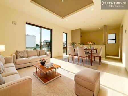 ���r���O �Ƌ��CG�p�[�X�ł��B�S�n�ǂ����r���O�͉Ƒ������R�ƏW�܂�܂��B�Ƒ��c�R�̎��Ԃ����������ł��B���Ƒ��ƁA����w�[���������Ԃ��߂��������ł��ˁB