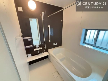 ���� �������������l�̕��͋C�̃o�X���[���́A�����o�Ă��ăo�X�^�C�����[���I
���d���撣���Ă��邲�J���ɂ��D�݂̓����̓����܂����āA�y����ł݂Ă͂������ł��傤���H