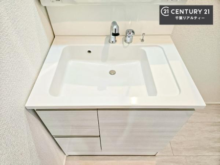 ���ʑ�E���ʏ� �[�����ʑ�{�E���́A�������˂ɂ����̂ł�����ꂪ�y�X�I���������ۂĂ܂��I
�L���C�Ȑ��ʏ��Ŏ��������̃��`�x�[�V�������オ��܂��ˁI