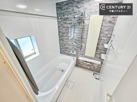 ���� �������������l�̕��͋C�̃o�X���[���́A�����o�Ă��ăo�X�^�C�����[���I
���d���撣���Ă��邲�J���ɂ��D�݂̓����̓����܂����āA�y����ł݂Ă͂������ł��傤���H