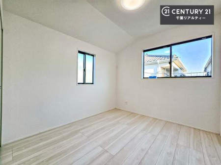 �m�� �̌����m�ۂ������邢�����́A���ʂ����ǂ��A���邭��ϋ��S�n�̗ǂ���ԂƂȂ��Ă���܂��B�����b�N�X���ĉ߂�����S�n�̗ǂ��������ł��I���̖ڊo�߂��X�b�L�����܂��ˁI