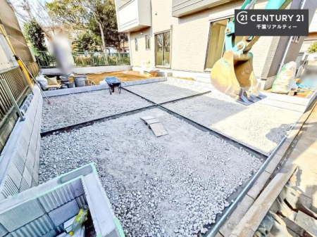 ���ԏ� ���ԃX�y�[�X��2�䕪����܂��I�Z�J���h�J�[�͂������A�o�C�N�⎩�]�ԂȂǂ��u���ꏊ�ɍ���܂���B