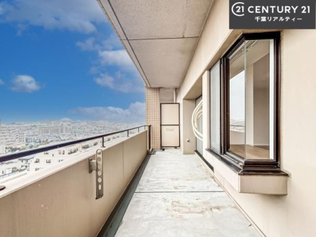 �o���R�j�[ ������o���R�j�[�́A����������Ղ�Ɨz�˂����~�蒍���A���󕨂��悭���������łȂ��A�K�[�f�j���O�⃊���b�N�X�^�C���ɂ��œK�Ȗ��邭�J���I�ȋ�Ԃł��B���K�ȕ�炵���T�|�[�g���܂��B