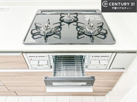 �L�b�`�� �R�����͎O������̂ł������̓����i�s���ł��܂��B
�������O�����t���ł��B�����X�y�[�X���L�X���Ă���׍�Ƃ����₷���I�g�����肪�ǂ��V�X�e���L�b�`���ł��I