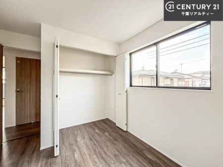 ���r���O�ȊO�̋��� �V���v���Ƀf�U�C������Ă��邽�߁A�Ƌ��I�т܂���I
���C�ɓ���̉Ƌ��u���Ă��낰���Ԃ���邱�Ƃ��ł��܂��B