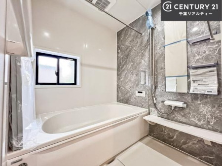 ���� �������������l�̕��͋C�̃o�X���[���́A�����o�Ă��ăo�X�^�C�����[���I
���d���撣���Ă��邲�J���ɂ��D�݂̓����̓����܂����āA�y����ł݂Ă͂������ł��傤���H