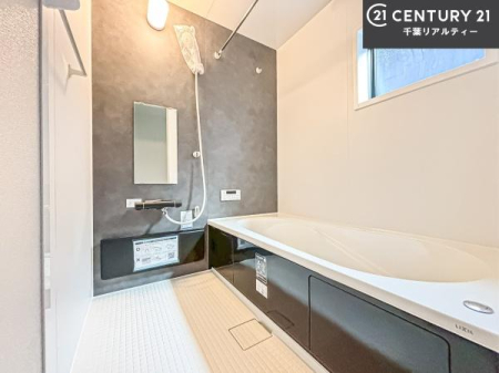 ���� 1���̔�����������Ɩ����Ă���闁���ł��B
�������̑f�G�ȃ����N�[�[�V�����ꏊ�ł��I