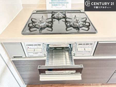 �L�b�`�� �R�����͎O������̂ł������̓����i�s���ł��܂��B
�������O�����t���ł��B�����X�y�[�X���L�X���Ă���׍�Ƃ����₷���I�g�����肪�ǂ��V�X�e���L�b�`���ł��I