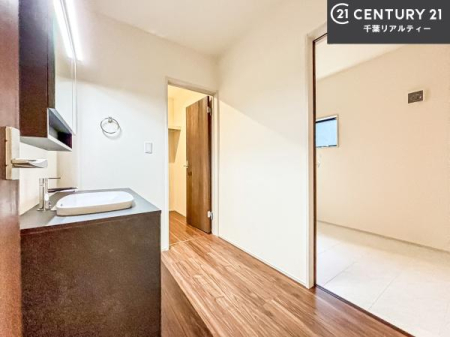 ���ʑ�E���ʏ� �g�Ȃ�𐮂�����ʏ��́A���������厖�ł��I������̐������̂��镵�͋C�����o�I�C�����悭���g�����������܂��B