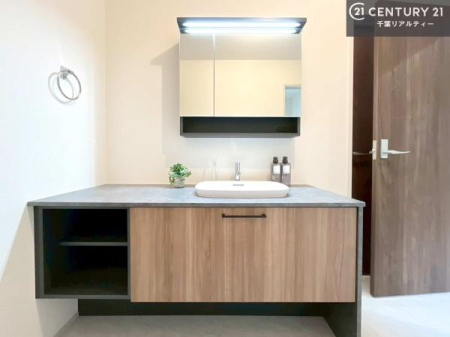 ���ʑ�E���ʏ� �X�^�C���b�V���ŃI�V�����Ȑ��ʑ�I�g�Ȃ�𐮂�����ʏ��́A���������厖�ł��I������̐������̂��镵�͋C�����o�I�C�����悭���g�����������܂��B