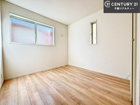 �q������ �|���o�������Ȃ��������́A���q�l�̂������Ƃ��Ă����S�ł��I
���[�X�y�[�X���[�����Ă���̂ŎU�炩�������������T�b�ƕЕt�����܂��I