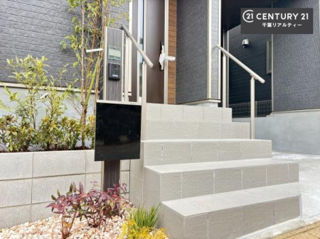 ���̑����n �����T���̂������E���v�]�E������ȂǁA���Ȃ�ƕ��ЃX�^�b�t�܂ł��\���t�����������I�s���Y�Ɋւ��邱�ƂȂ�A�ǂ̂悤�Ȃ��Ƃł����S���ӑΉ������Ē����܂��B
