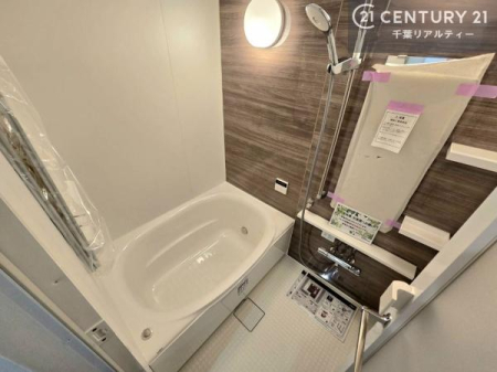 ���� �������������l�̕��͋C�̃o�X���[���́A�V�b�N�ȃf�U�C���Ńo�X�^�C�����[���I
���d���撣���Ă��邲�J���ɂ��D�݂̓����̓����܂����āA�y����ł݂Ă͂������ł��傤���H