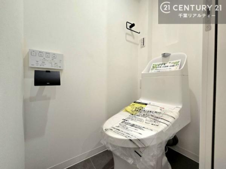 �g�C�� �������֍��ɂ��A�~��͕֍����g�����ł���̂ŗ₽���֍��ɍ��炸�ɍςފ������d�l�ł��I�V���v���ȃJ���[����Ƃ��Ă���̂ŁA������ꂪ���₷���ł��B