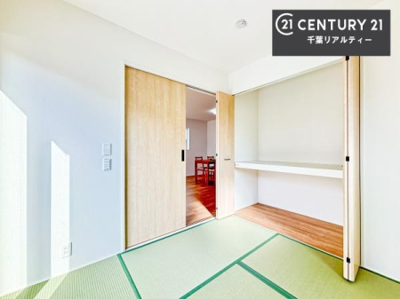 �a�� ���r���O�Ɨאڂ����a���ł��I�Ǝ��̋x�e�X�y�[�X��L�b�Y�X�y�[�X�Ƃ��Ċ��p����̂��悳�����ł��ˁI
�a���̎g�����͖�����I