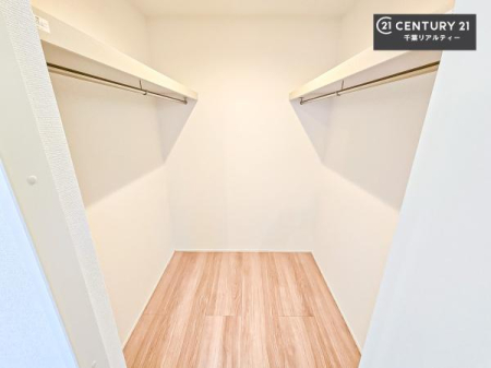 ���[ �E�H�[�N�C���N���[�[�b�g�t���ł��B��������̂��m���Ȃǂ����[���Ă��������ł��ˁI���ɂ���@�������ȂǋG�ߕ��̑傫�ȉƓd�����[�ł��܂��I