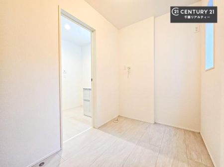 ���r���O�ȊO�̋��� �T�[�r�X���[���t���I���ʏ��ׂ̗ɂ���̂Ń����h���[���[���Ƃ��Ďg���܂��I�Ǝ��̖����I