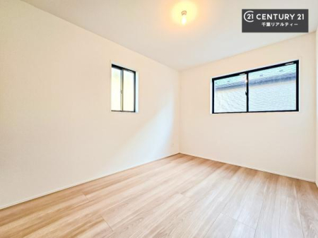 �m�� 2�ʍ̌����m�ۂ������邢�����́A���ʂ����ǂ��A���邭��ϋ��S�n�̗ǂ���ԂƂȂ��Ă���܂��B�����b�N�X���ĉ߂�����S�n�̗ǂ��������ł��I���̖ڊo�߂��X�b�L�����܂��ˁI