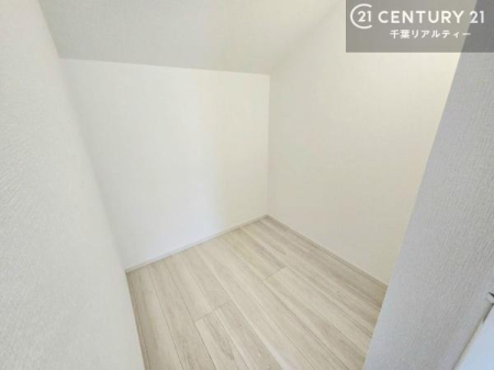 ���[ �E�H�[�N�C���N���[�[�b�g�t���ł��B��������̂��m���Ȃǂ����[���Ă��������ł��ˁI���ɂ���@�������ȂǋG�ߕ��̑傫�ȉƓd�����[�ł��܂��I