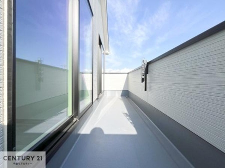 �����\�z�}(����) �z������ǍD�ȃo���R�j�[�ł��I���ꂽ���ɂ͐�������n����J���I�Ȏ��Ԃ��y���߂܂��B
